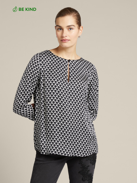 Printed ECOVERO™ viscose blouse