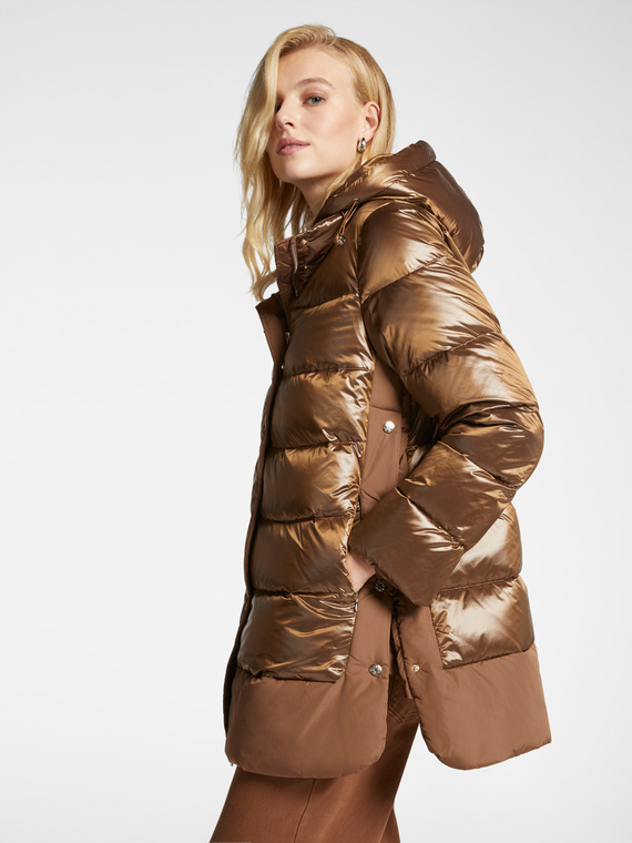 Down jacket in iridescent nylon with side snap buttons