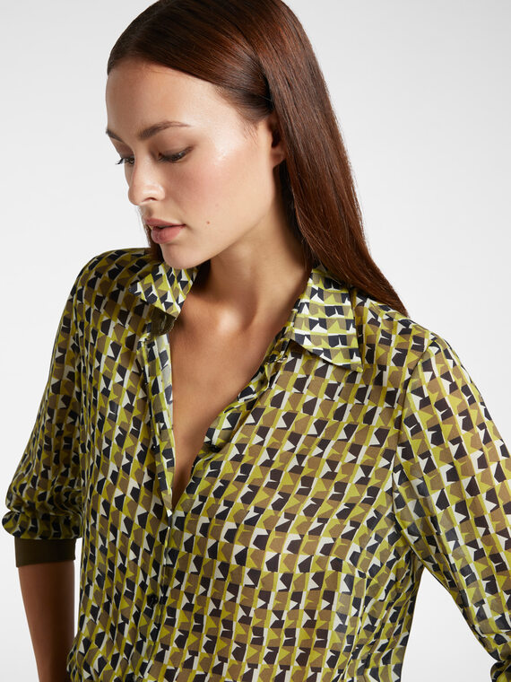 Shirt with optical print