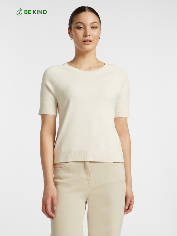 Short-sleeved shirt in LENZING™ ECOVERO™ viscose