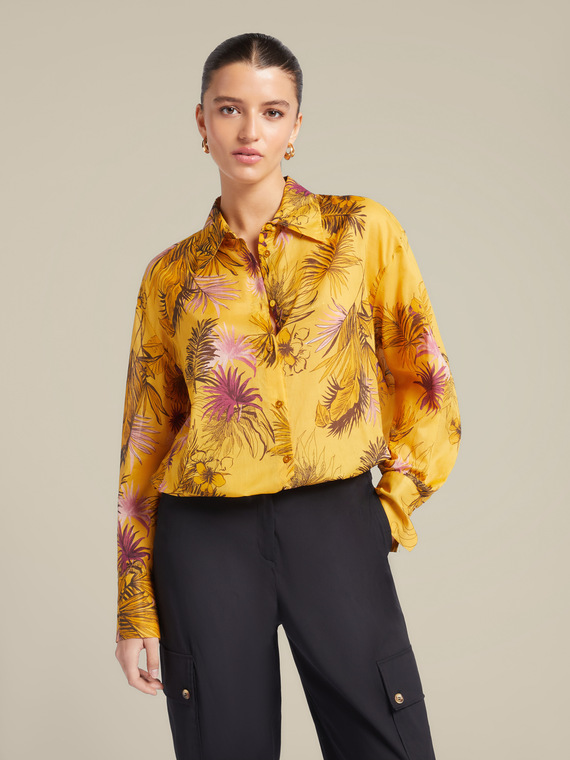 Camicia dalla stampa tropicale