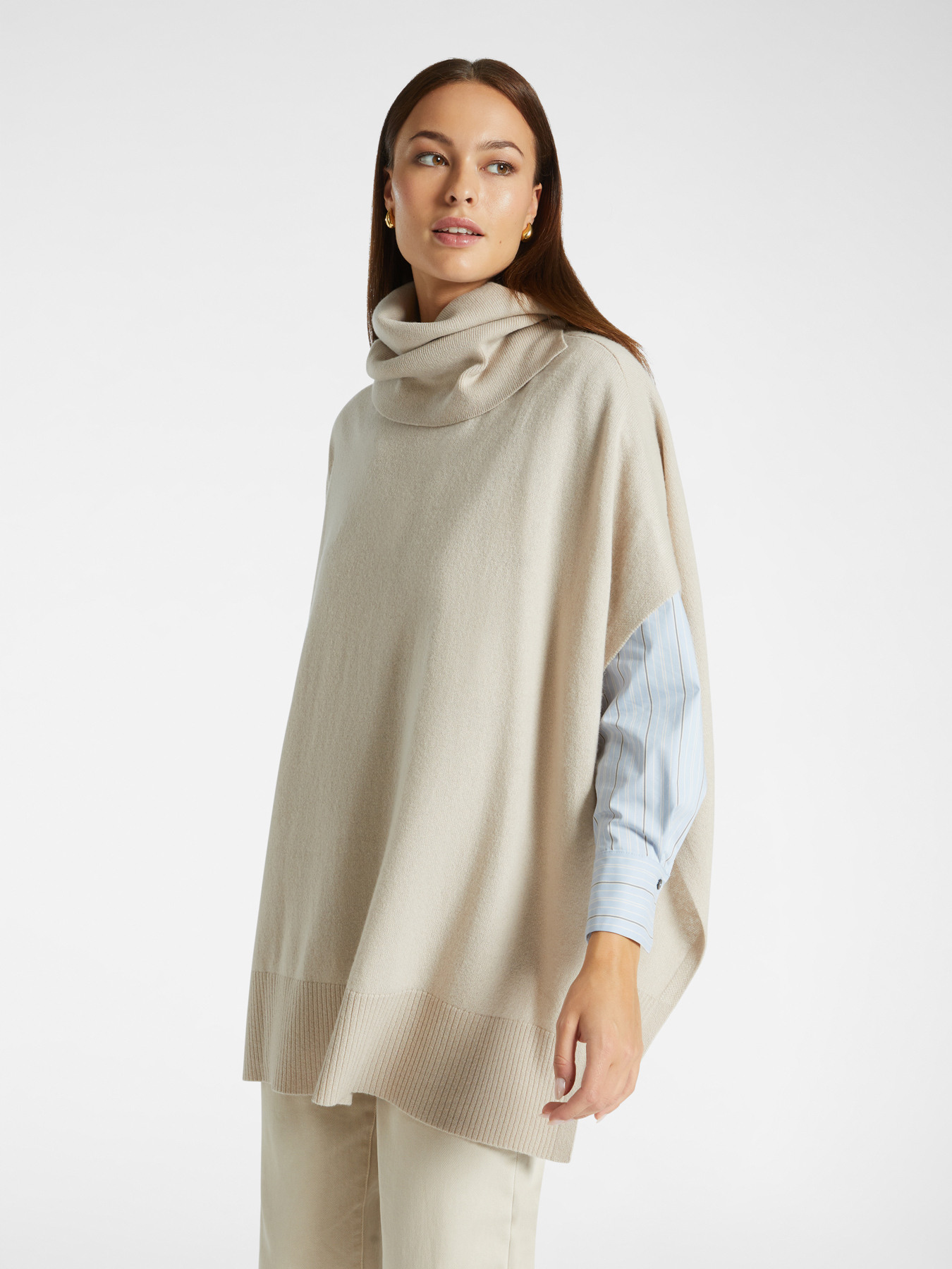 Cappa in puro cashmere image number 0