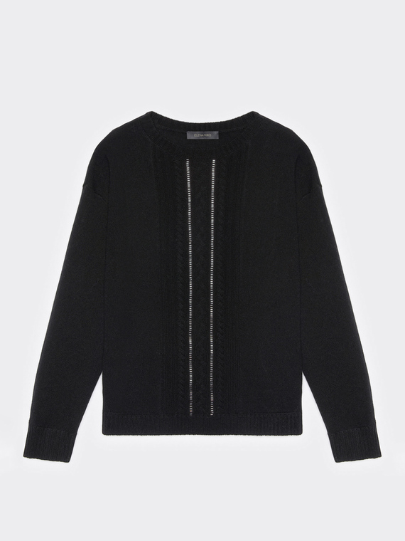 Wool sweater with cabling and applications