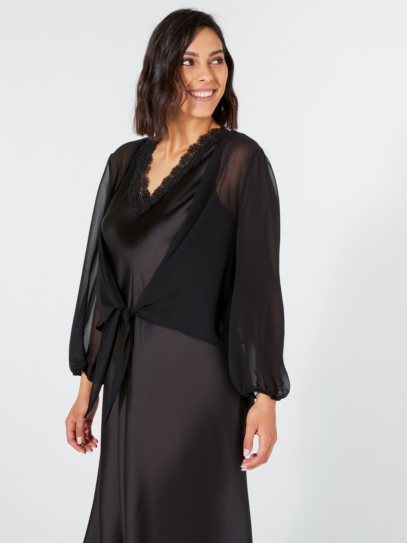 Short georgette shrug