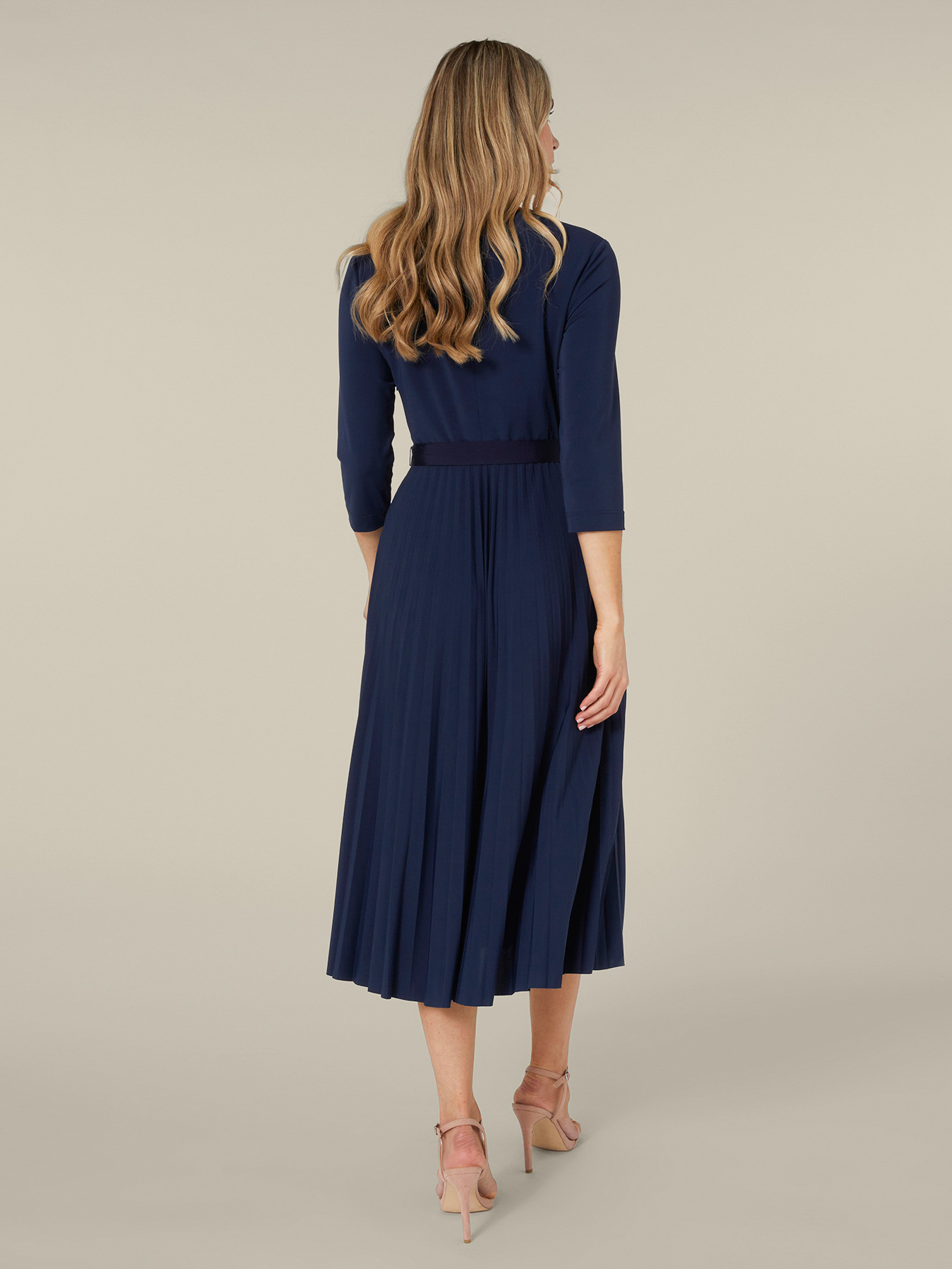Robe plissee en jersey fluide