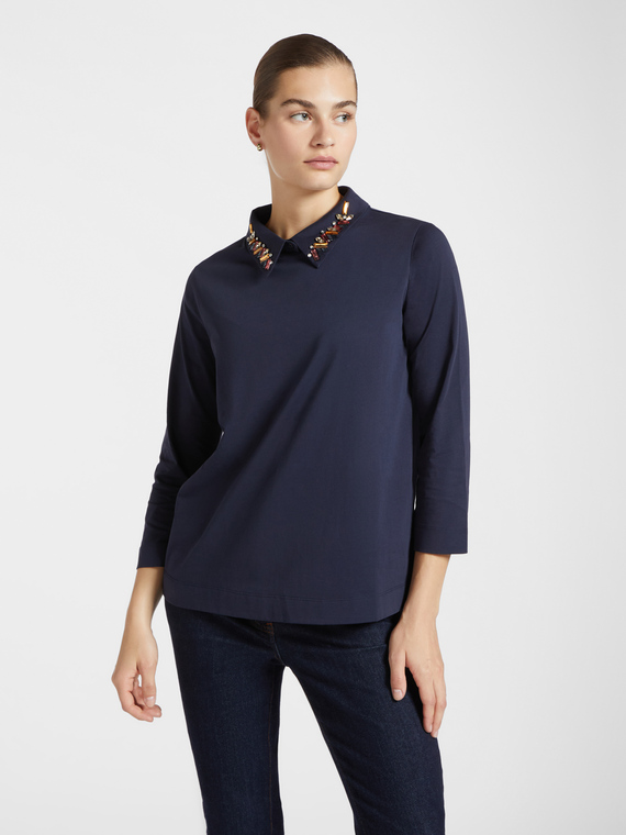 T-shirt with embroidered collar