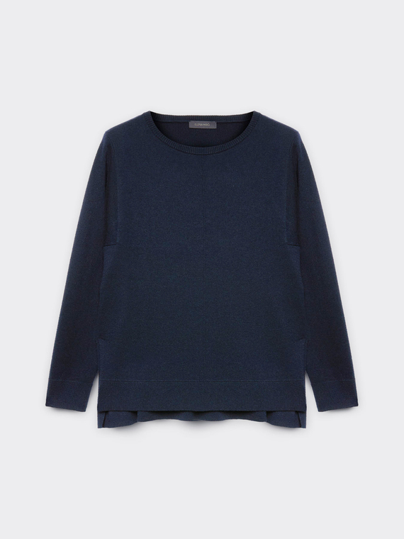 Pull col rond coupe droite