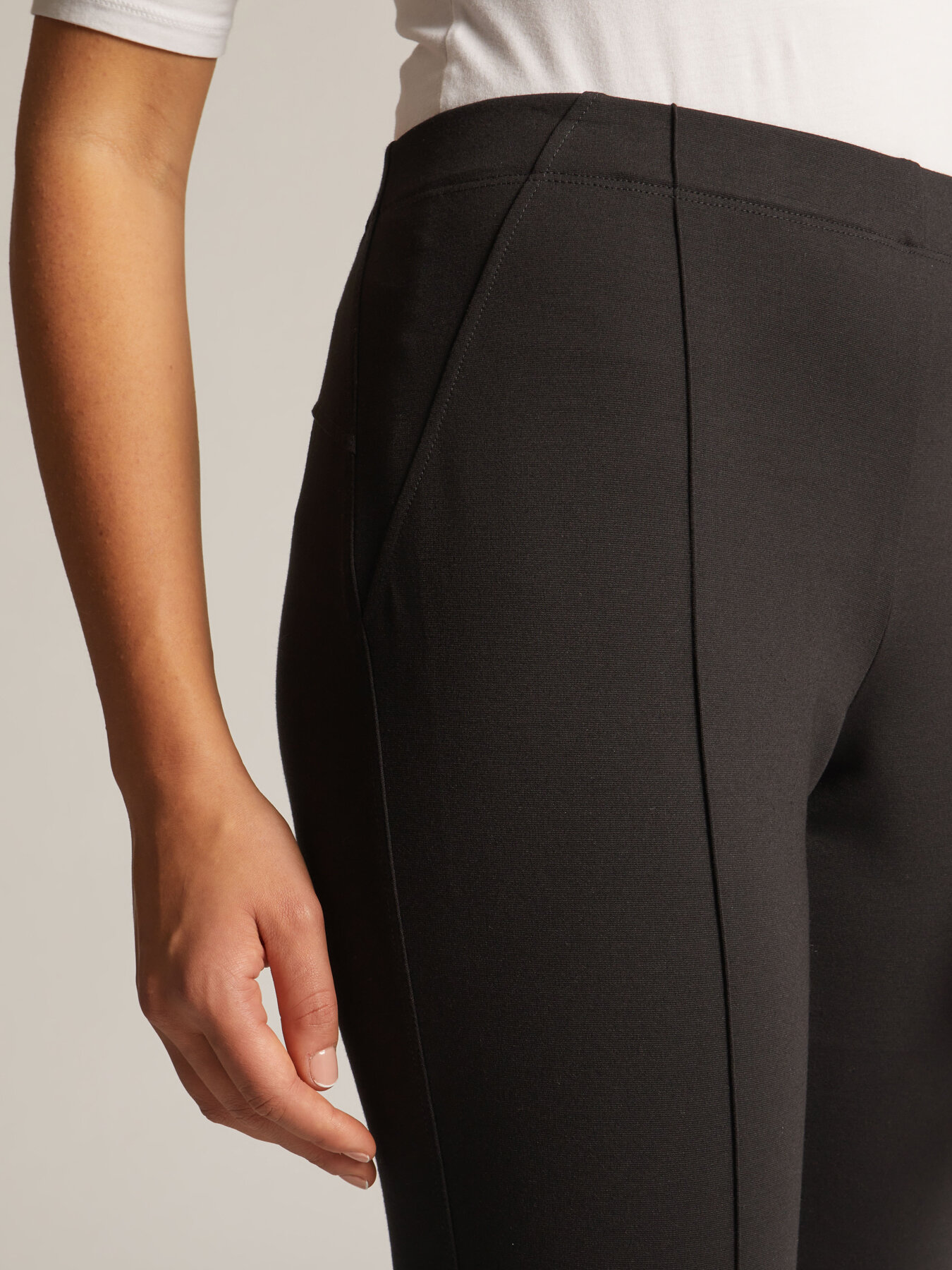 leggings femme en maille milano avec fausses poches zippees noir